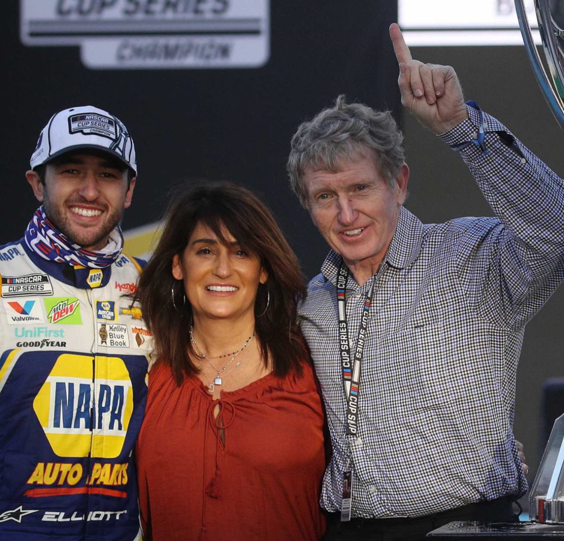 Here's How Chase Elliott's Legendary NASCAR Dad, Awesome Bill from  Dawsonville, Met His Mother - EssentiallySports