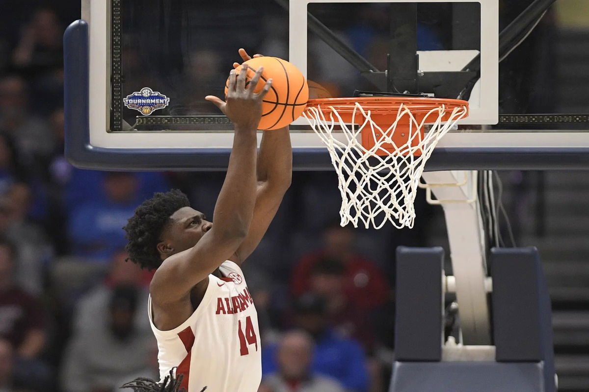 Alabama Makes Troubling Locker Room Announcement 1 Day After Nate Oats’ Charles Bediako Decision