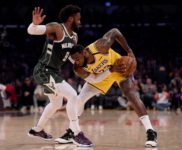 Milwaukee Bucks v Los Angeles Lakers