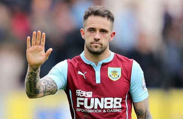 football-danny-ings-of-burnley-waves-to-fans-at-the-end-of-the-game