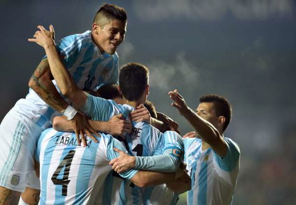 argentina-celebracion-30062015_iqzcnsapgciv1efcby3rixw4t