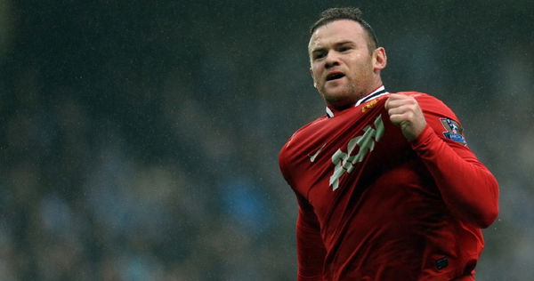 Man-City-vs-Man-United-FA-Cup-Wayne-Rooney-holds-badge