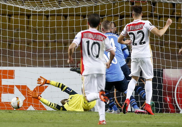 Monaco&#8217;s Stephan El Shaarawy reacts as he scores against Tottenham&#8217;s goalkeeper Hugo Lloris during their Europa League Group J soccer match at Louis II stadium in Monaco