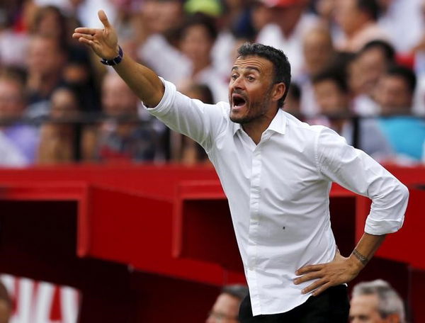 Barcelona&#8217;s coach Enrique reacts during their soccer match against Sevilla in Seville