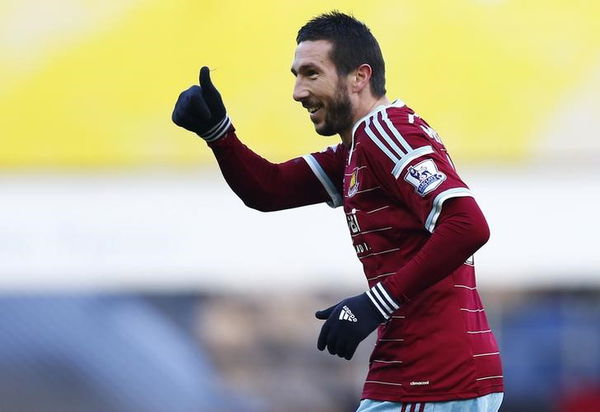 West Ham United&#8217;s Morgan Amalfitano celebrates his goal during their English Premier League soccer match against Hull City at Upton Park in London