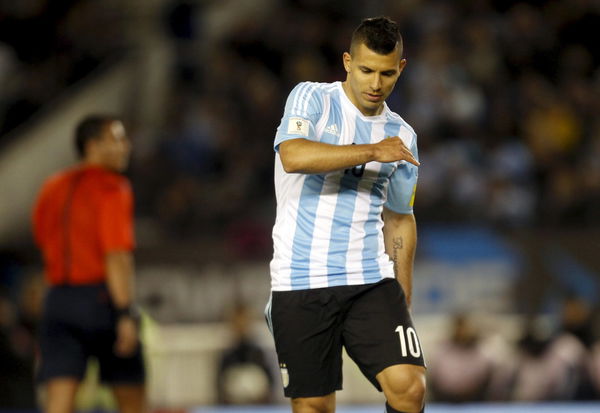 Argentina&#8217;s Sergio Aguero reacts during their 2018 World Cup qualifying soccer match against Ecuador at the Antonio Vespucio Liberti stadium in Buenos Aires