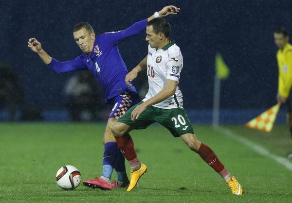 Croatia&#8217;s Perisic challenges Bulgaria&#8217;s Milanov during Euro 2016 qualification soccer match in Zagreb