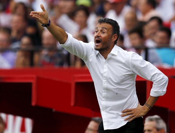 Barcelona&#8217;s coach Enrique reacts during their soccer match against Sevilla in Seville