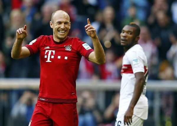 Robben celebrates Munich&#8217;s second goal against VfB Stuttgart during their Bundesliga first division soccer match in Munich