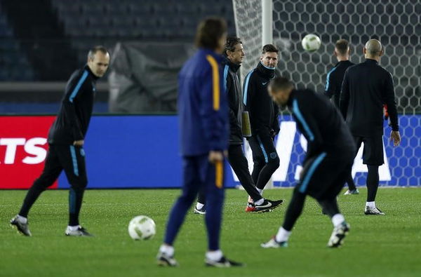 Barcelona&#8217;s soccer players Messi, his teammates and club coaches attend a training session ahead of their Club World Cup semi-final soccer match against China&#8217;s Guangzhou Evergrande in Yokohama