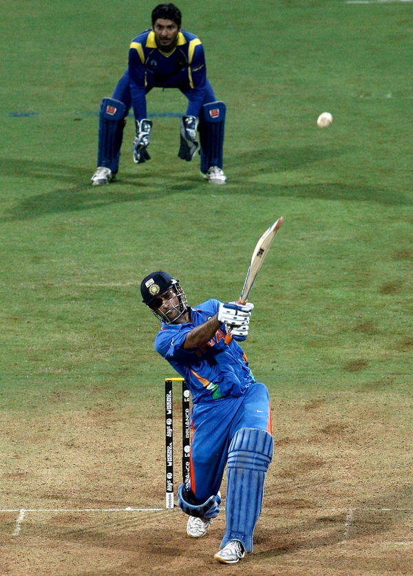 MS-dhoni-winning-shot-in-world-cup-final1