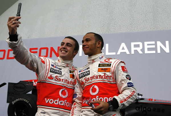 fernando-alonso-lewis-hamilton