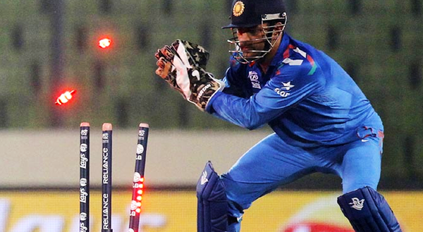 ms_dhoni_wicket_keeping