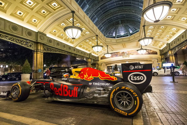 How Las Vegas Became a Super Bowl-Hosting, Formula One Sports