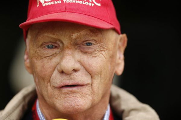 Niki Lauda recovering after undergoing lung transplant operation