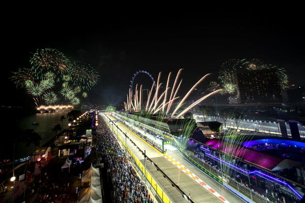 2019 FORMULA 1 SINGAPORE AIRLINES SINGAPORE GRAND PRIX (22 September 2019) &#8211; Fireworks