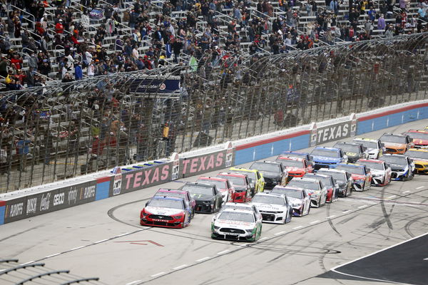 NASCAR: Autotrader EchoPark Automotive 500