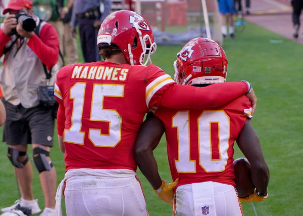 Patrick Mahomes weighs in on Tyreek Hill among league's top