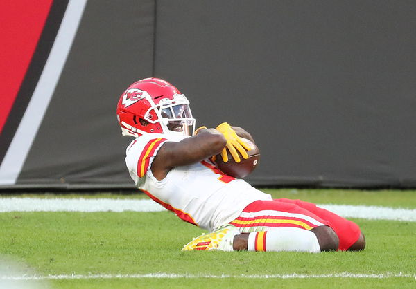 Tyreek Hill is the FASTEST player ever : r/KansasCityChiefs