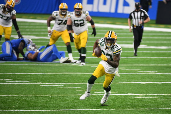 Green Bay Packers pull away from the Los Angeles Rams, advance to