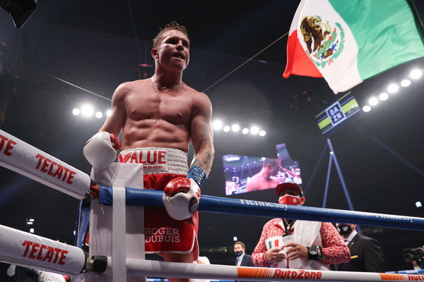 Saul 'Canelo' Alvarez wins by unanimous decision after dominant performance  over Callum Smith