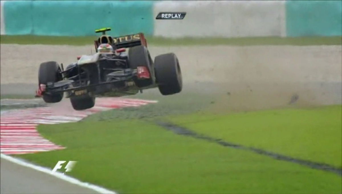 When Renault F1 pulled off a Mercedes