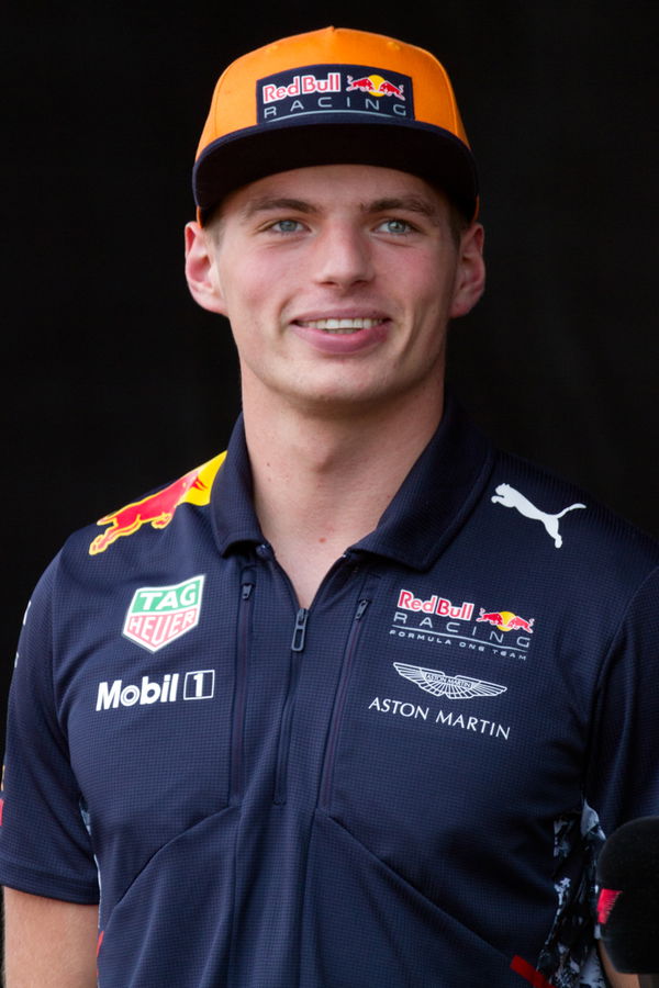 Max_Verstappen_2017_Malaysia_3