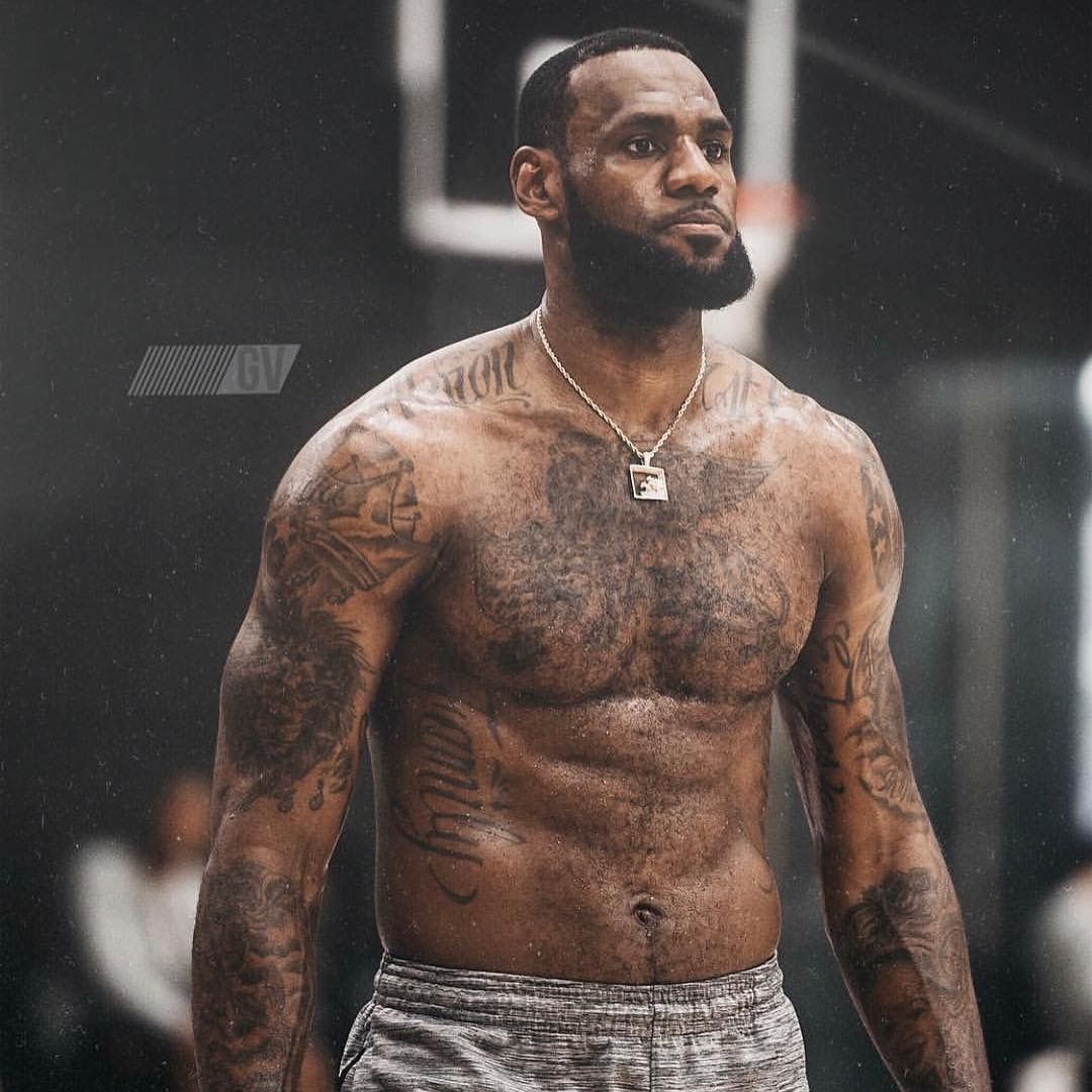 Lebron james on sale without shirt