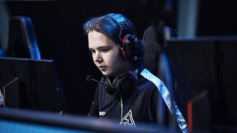 IShowSpeed's Ballon d'Or 2023 Stream Sets a New Viewership Benchmark for His Streaming Career - EssentiallySports