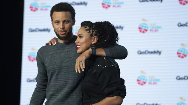 Fans React as Stephen Curry and Ayesha Curry Give Unseen Peek Into Their Love Life - EssentiallySports