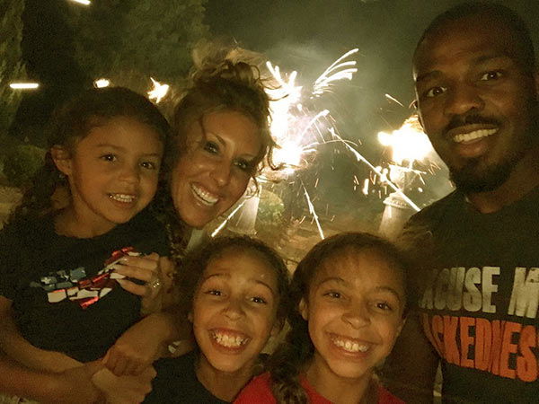 Jon-Jones-wife-daughters