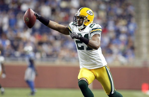 Watch The Pick 6 Machine Of Green Bay Packers Charles Woodson Essentiallysports