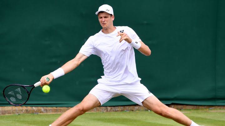 Hurkacz Tennis : Official tennis player profile of hubert hurkacz on