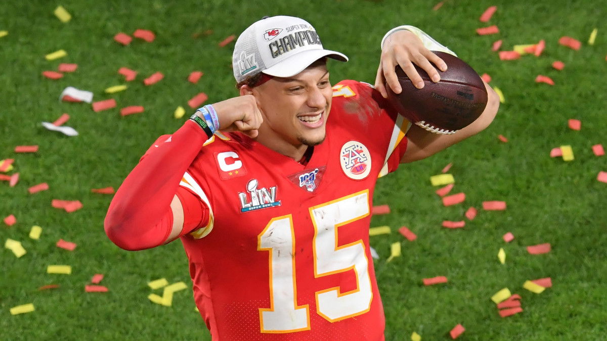 Chiefs QB Mahomes joins ownership group for NWSL team