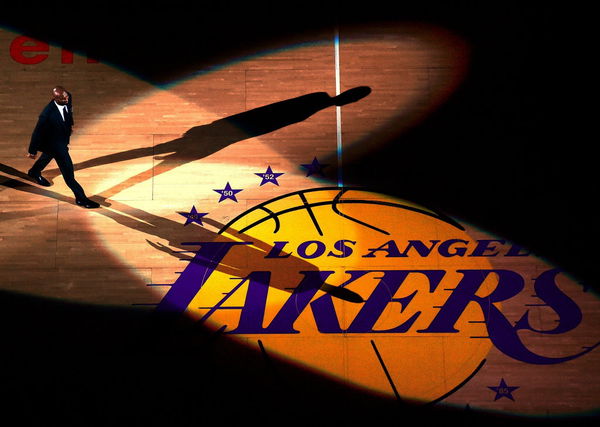 kobe-staples