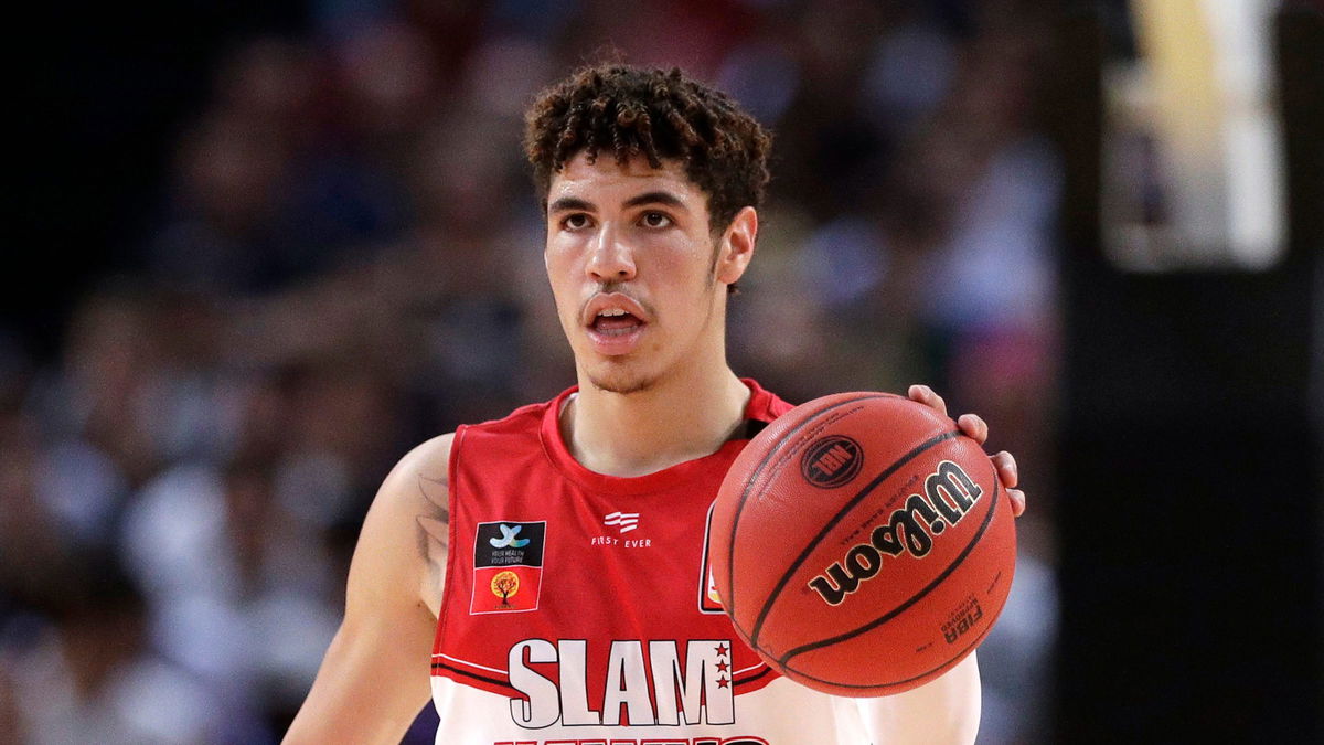 Lamelo Ball 2020 Career Stats Net Worth Salary And Endorsments Essentiallysports