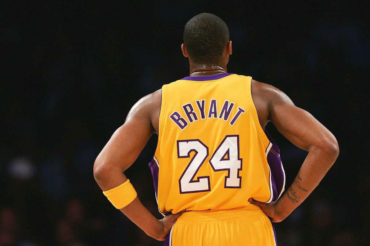 kobe bryant jersey back