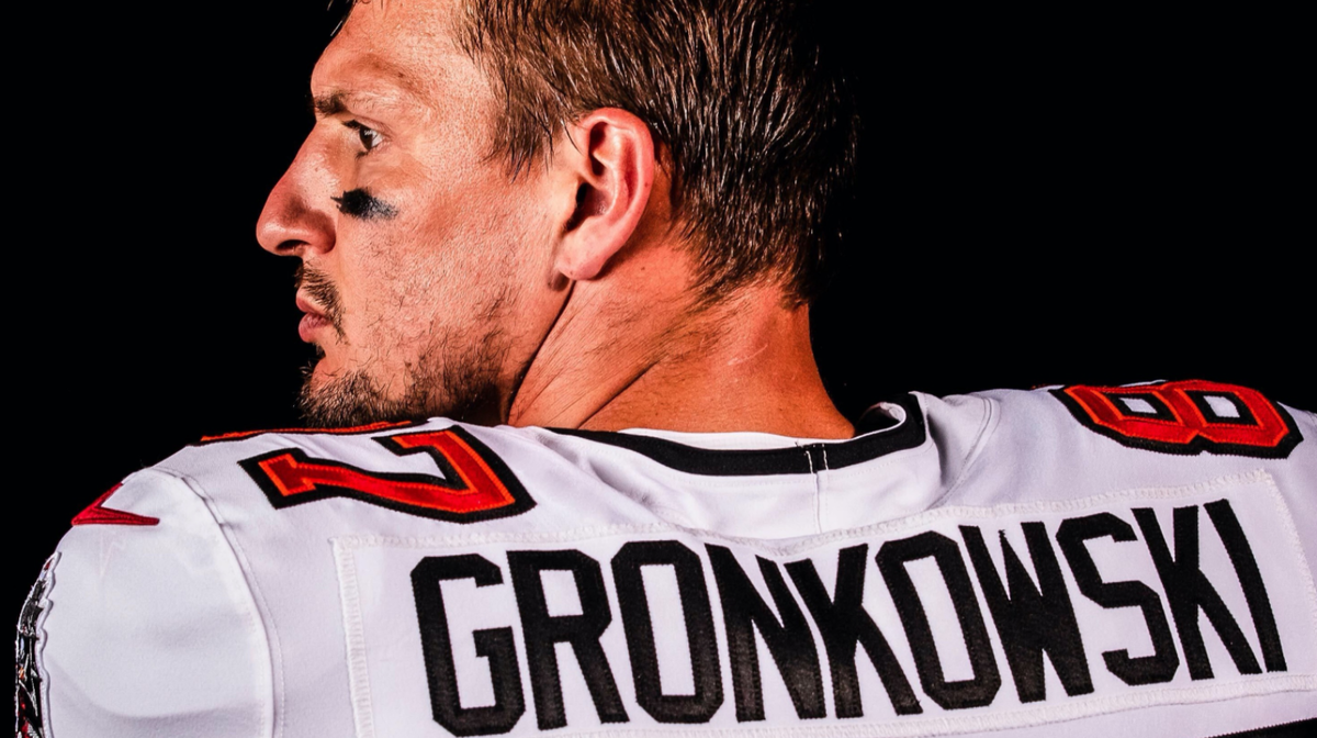 gronk in tampa bay jersey