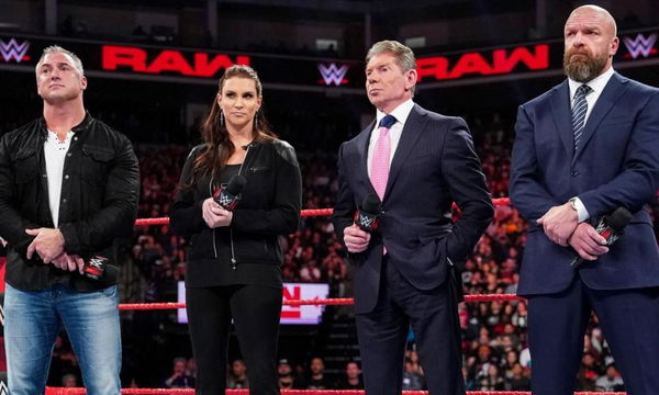 WWE-Shane McMahon- Stephanie McMahon-Vince McMahon-Triple H