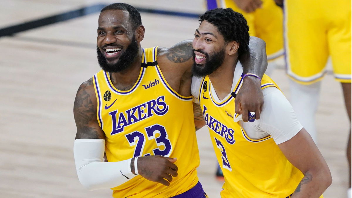 Take Some Pressure Off of Him": Lakers' Anthony Davis Had a Solid Message  for LeBron James Mid Game Against Blazers - EssentiallySports