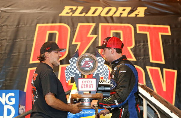 SHR celebrates Tony Stewart's third championship