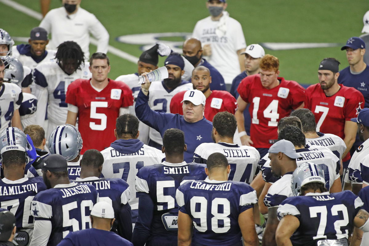 Dallas Cowboys head coach Mike McCarthy talks to the team during training camp before Week One.