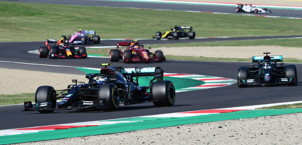 The Mercedes of Valtteri Bottas leads the pack in Tuscany