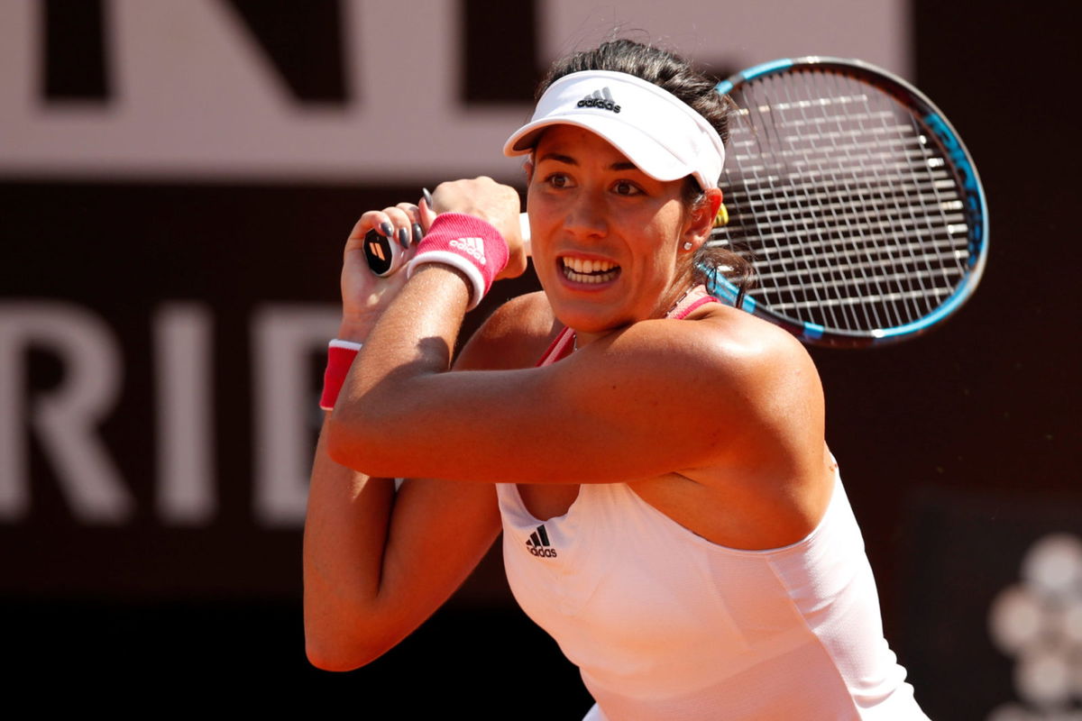 Garbine Muguruza in action against Coco Gauff at the 2020 Italian Open
