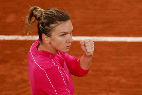 She Is Known for Three-Set Matches and Comebacks' - Chris Evert Thinks Simona Halep Is the Female Version of Rafael Nadal - EssentiallySports