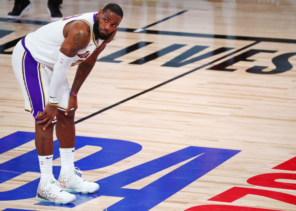 You Live With It Lakers Lebron James Disappointed With Horrendous Mistake Costing Game 5 Essentiallysports