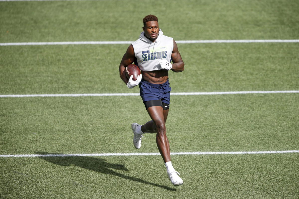 Seattle Seahawks WR DK Metcalf runs 100 in 10.37 seconds, finishes