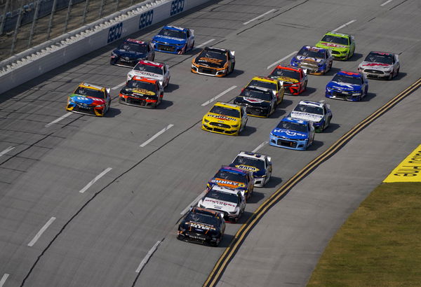 NASCAR: YellaWood 500