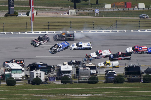 NASCAR: 15th Annual Chevy Silverrado 250