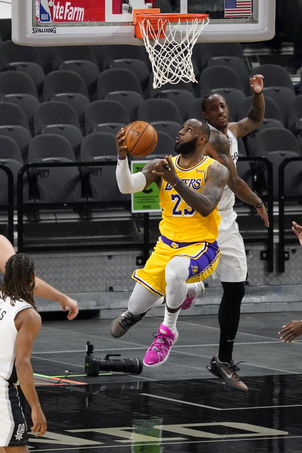 NBA: Los Angeles Lakers at San Antonio Spurs